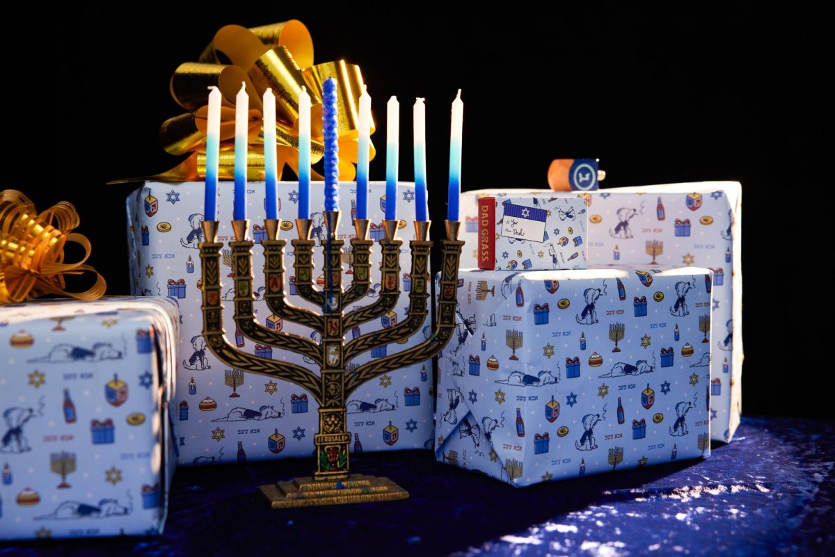 Chanukah+Activity+Hosted+by+Student+Senate+At+HANC